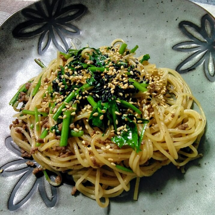 我が家のにんにくと醤油ベースせりパスタ